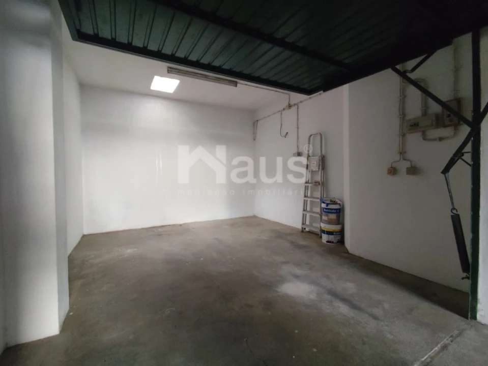 Garagem para Arrendamento em Pinhal Novo Foto 1
