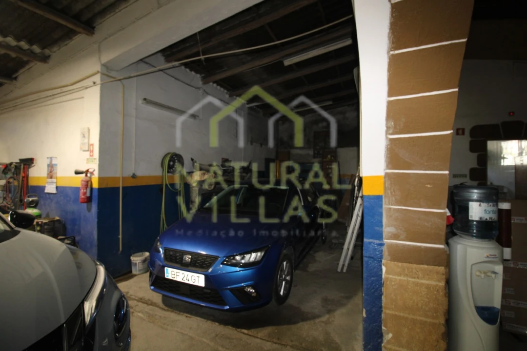 Armazém para Venda em Santa Barbara de Nexe Foto 3