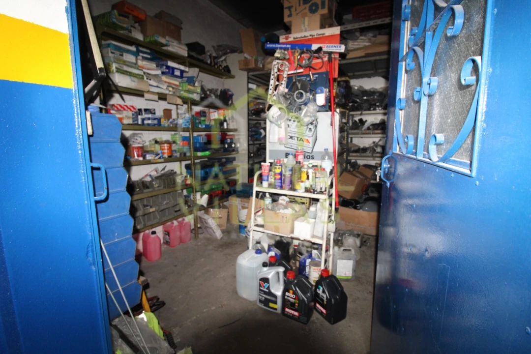 Armazém para Venda em Santa Barbara de Nexe Foto 16