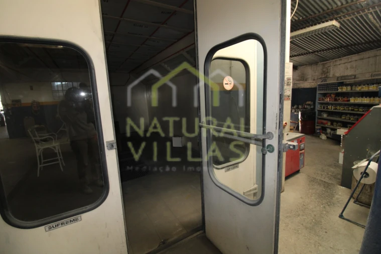 Armazém para Arrendamento em Santa Barbara de Nexe Foto 7