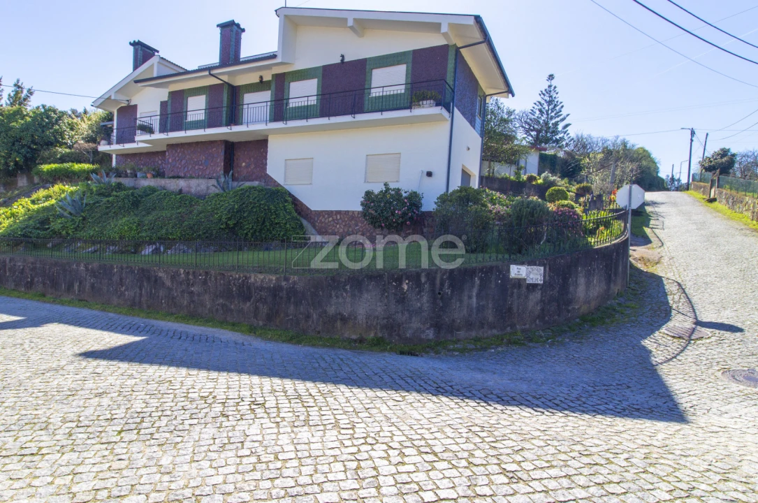 Moradia T3 para Venda em Real, Dume e Semelhe Foto 1