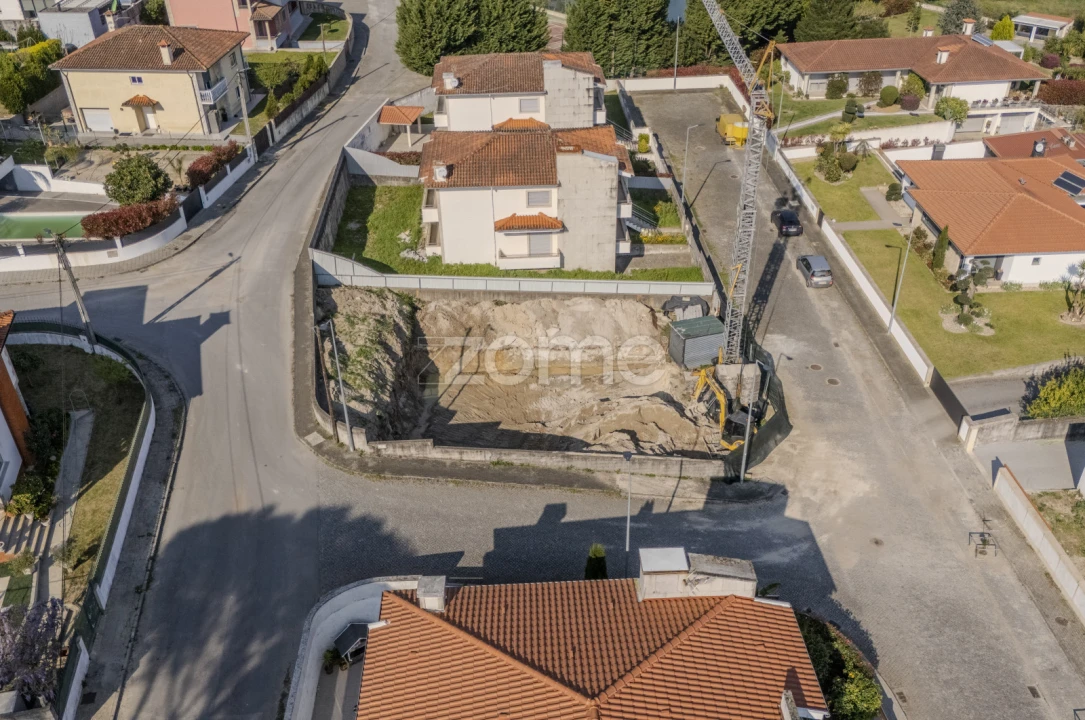 Apartamento T3 para Venda em Ferreiros, Prozelo e Besteiros Foto 21