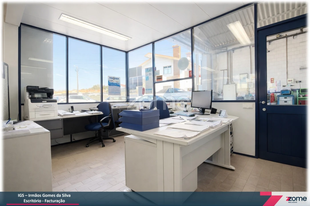 Terreno Comércio / Armazém para Venda em Lobão, Gião, Louredo e Guisande Foto 1