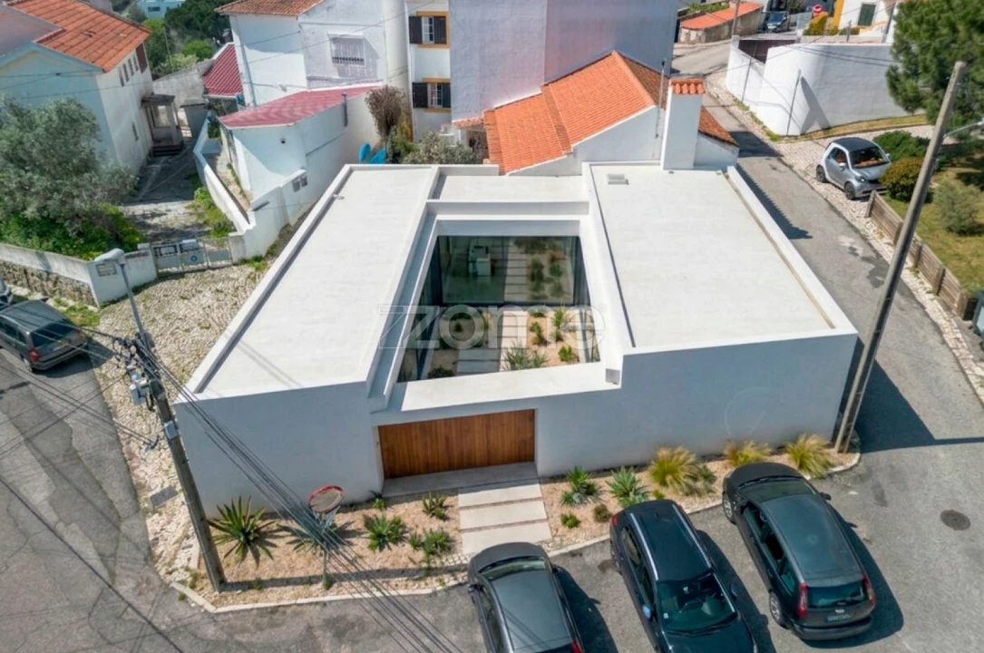 Moradia T2 para Venda em Alcabideche Foto 11