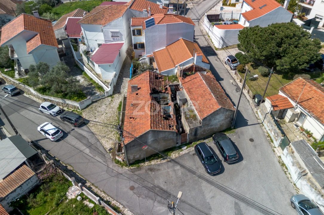 Moradia T2 para Venda em Alcabideche Foto 3