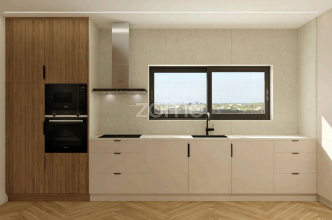 Moradia T4 para Venda em Souto da Carpalhosa e Ortigosa Foto 3