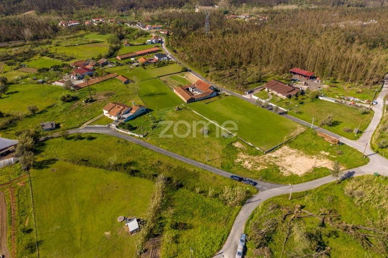 Moradia T4 para Venda em Souto da Carpalhosa e Ortigosa Foto 22