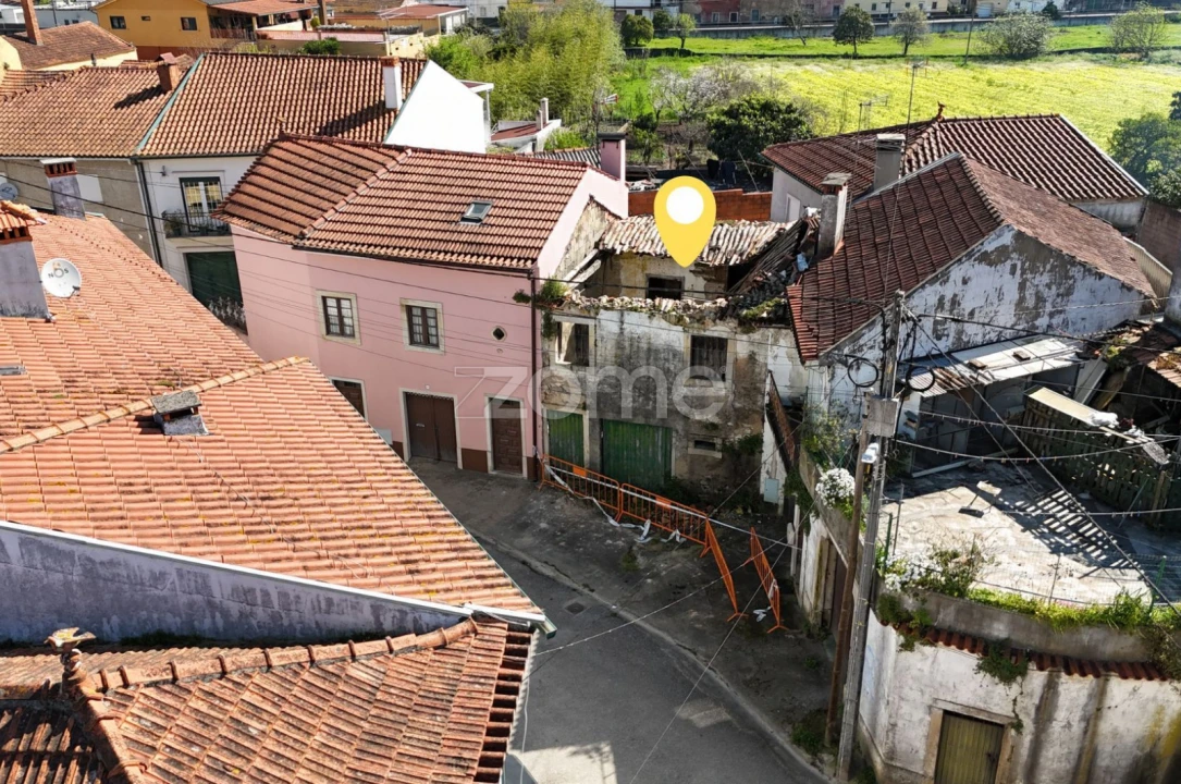 Moradia T2 para Venda em Portunhos e Outil Foto 3