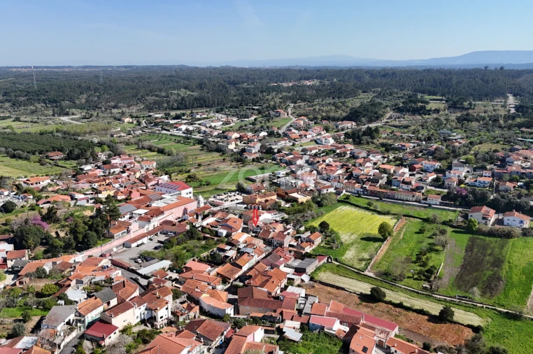 Moradia T2 para Venda em Portunhos e Outil Foto 9