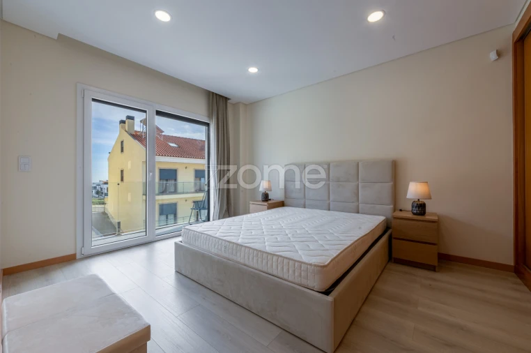 Moradia T3 para Venda em Pontinha e Famões Foto 17