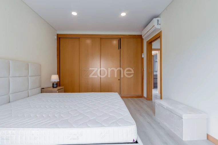 Moradia T3 para Venda em Pontinha e Famões Foto 18