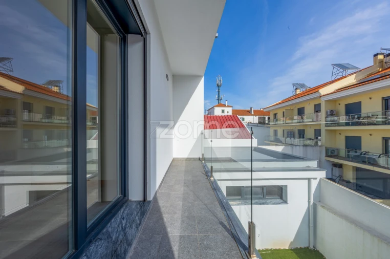 Moradia T3 para Venda em Pontinha e Famões Foto 19