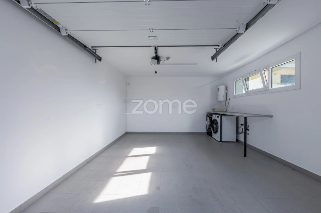 Moradia T3 para Venda em Pontinha e Famões Foto 28