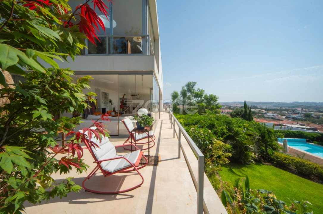 Moradia T4 para Venda em Rio de Mouro Foto 1