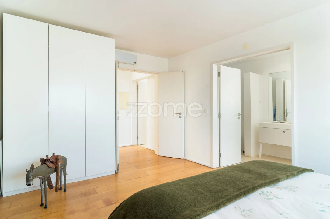 Moradia T4 para Venda em Rio de Mouro Foto 36