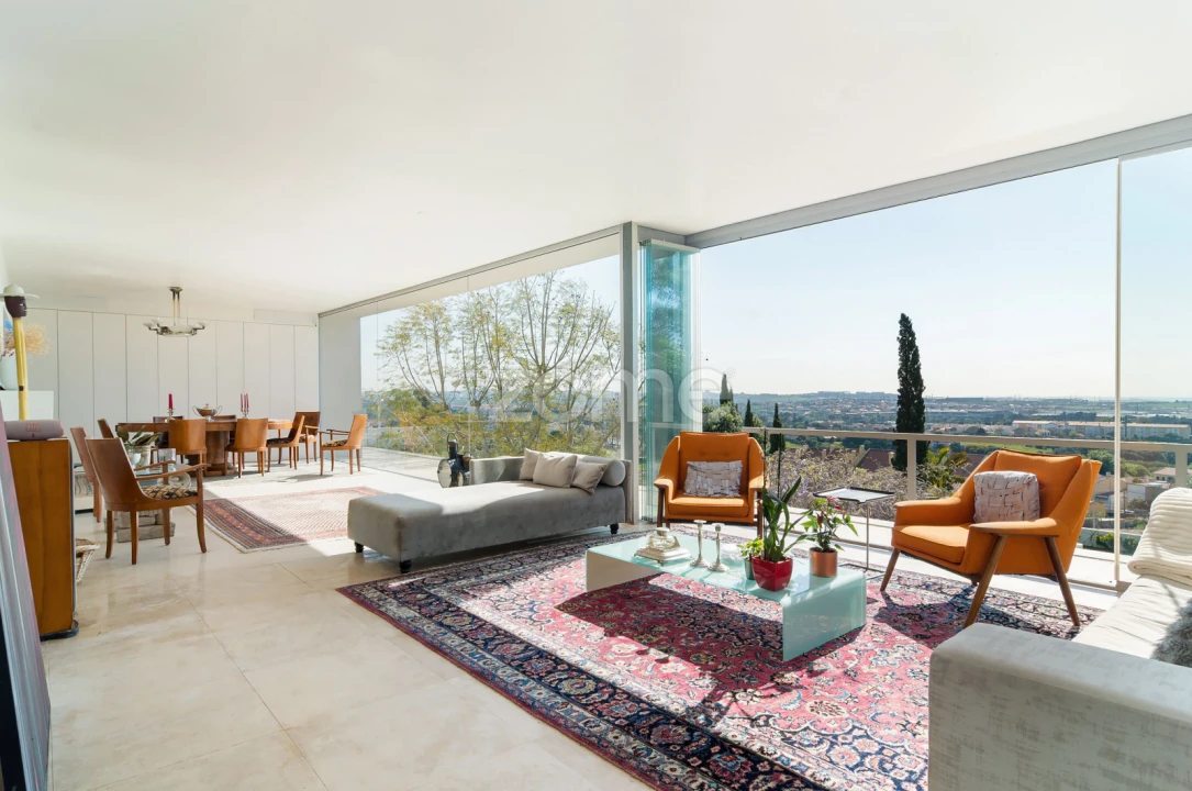 Moradia T4 para Venda em Rio de Mouro Foto 5