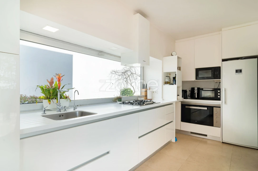 Moradia T4 para Venda em Rio de Mouro Foto 8