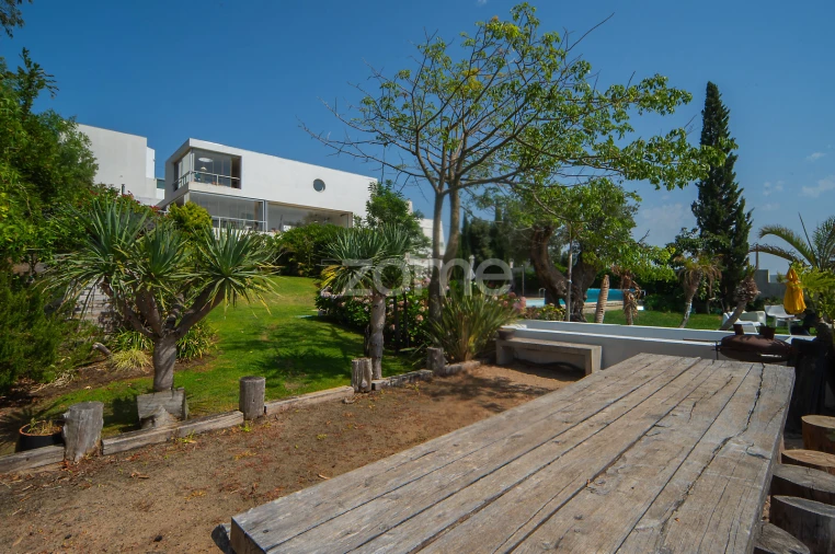 Moradia T4 para Venda em Rio de Mouro Foto 32