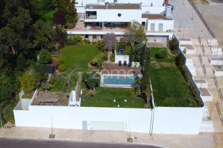 Moradia T4 para Venda em Rio de Mouro Foto 51