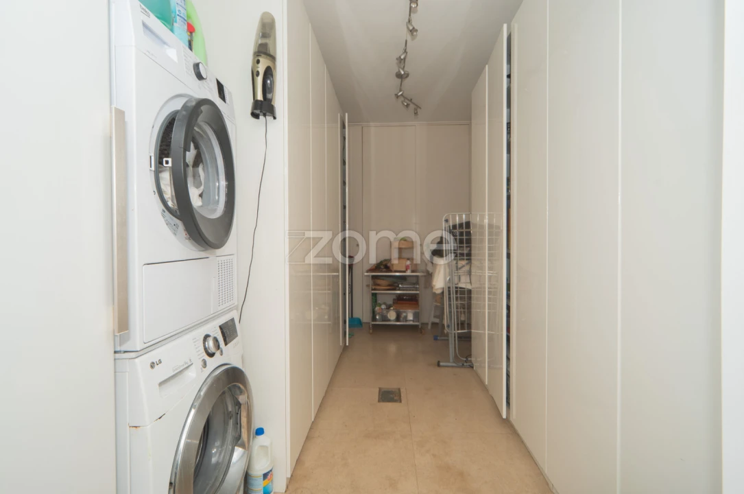 Moradia T4 para Venda em Rio de Mouro Foto 10