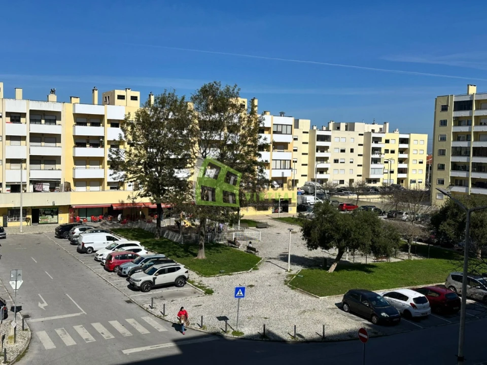 Apartamento T3 para Venda em Barreiro e Lavradio Foto 3