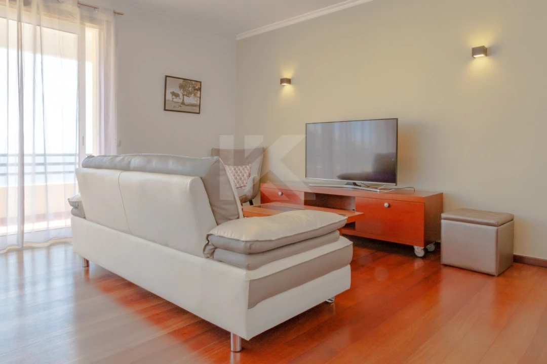 Apartamento T3 para Arrendamento em São Martinho Foto 2