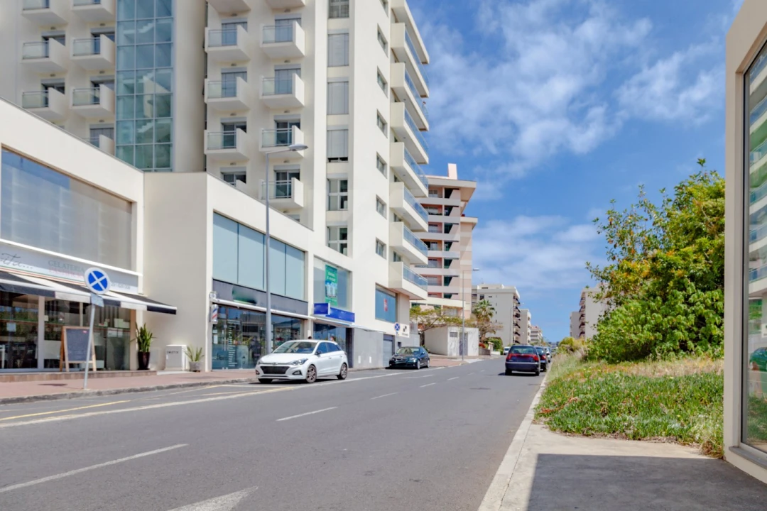 Apartamento T3 para Arrendamento em São Martinho Foto 36