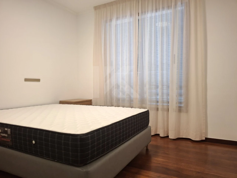 Apartamento T3 para Arrendamento em São Martinho Foto 14