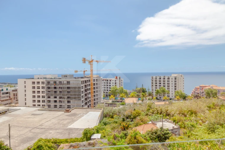 Apartamento T3 para Arrendamento em São Martinho Foto 21