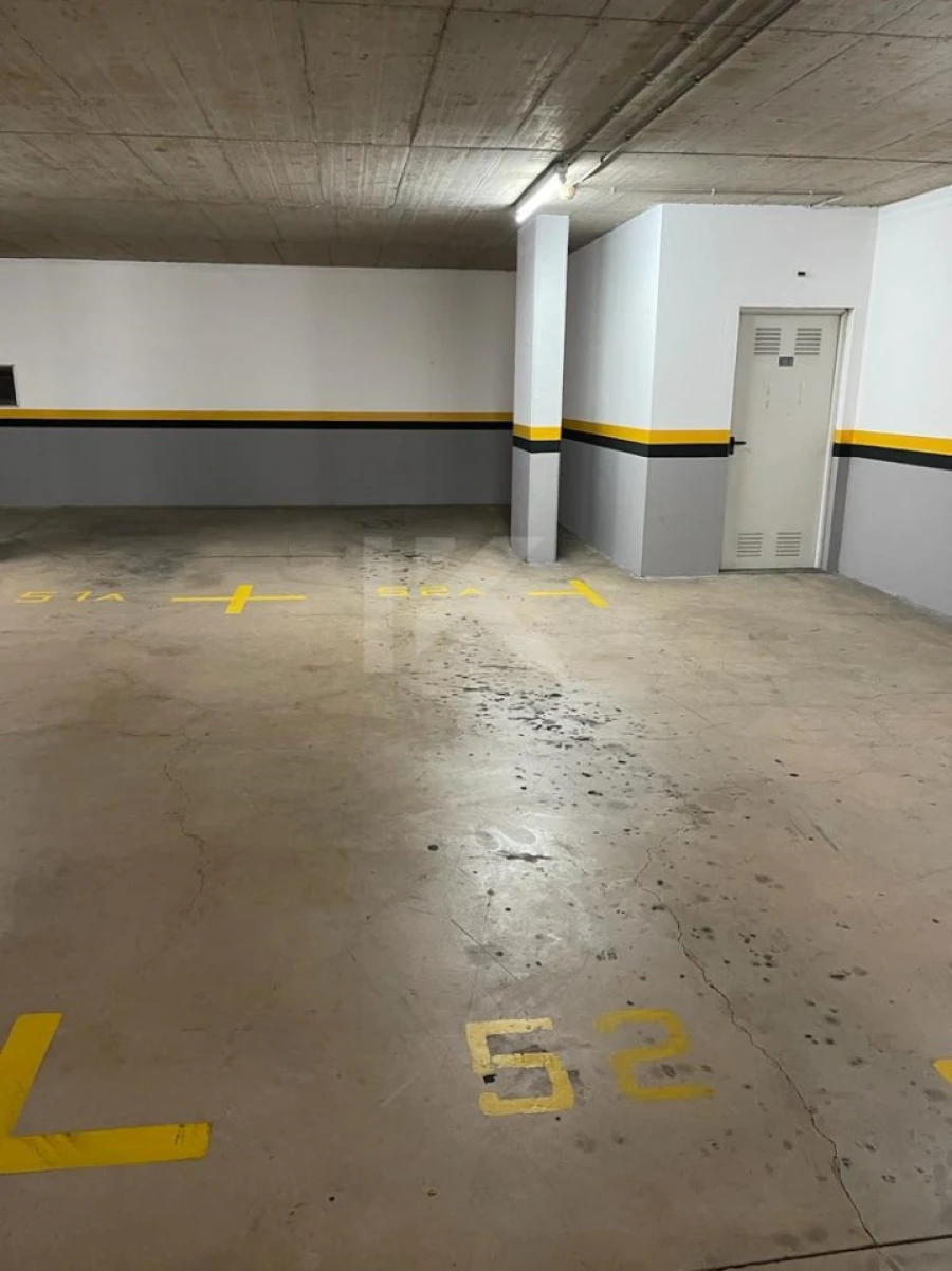 Loja para Arrendamento em São Martinho Foto 12