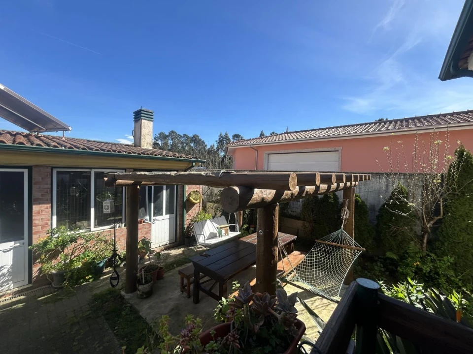 Moradia T3 para Venda em Oiã Foto 28