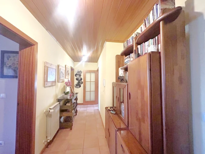 Moradia T3 para Venda em Oiã Foto 8