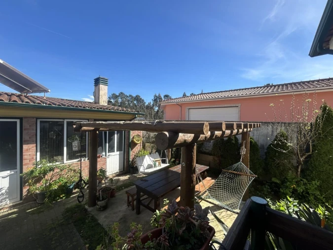 Moradia T3 para Venda em Oiã Foto 28