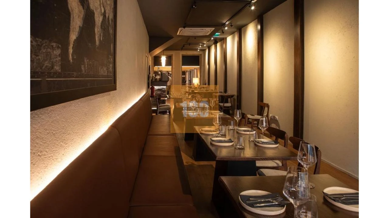 Negócio para Venda em Cedofeita, Santo Ildefonso, Sé, Miragaia, São Nicolau e Vitória Foto 13