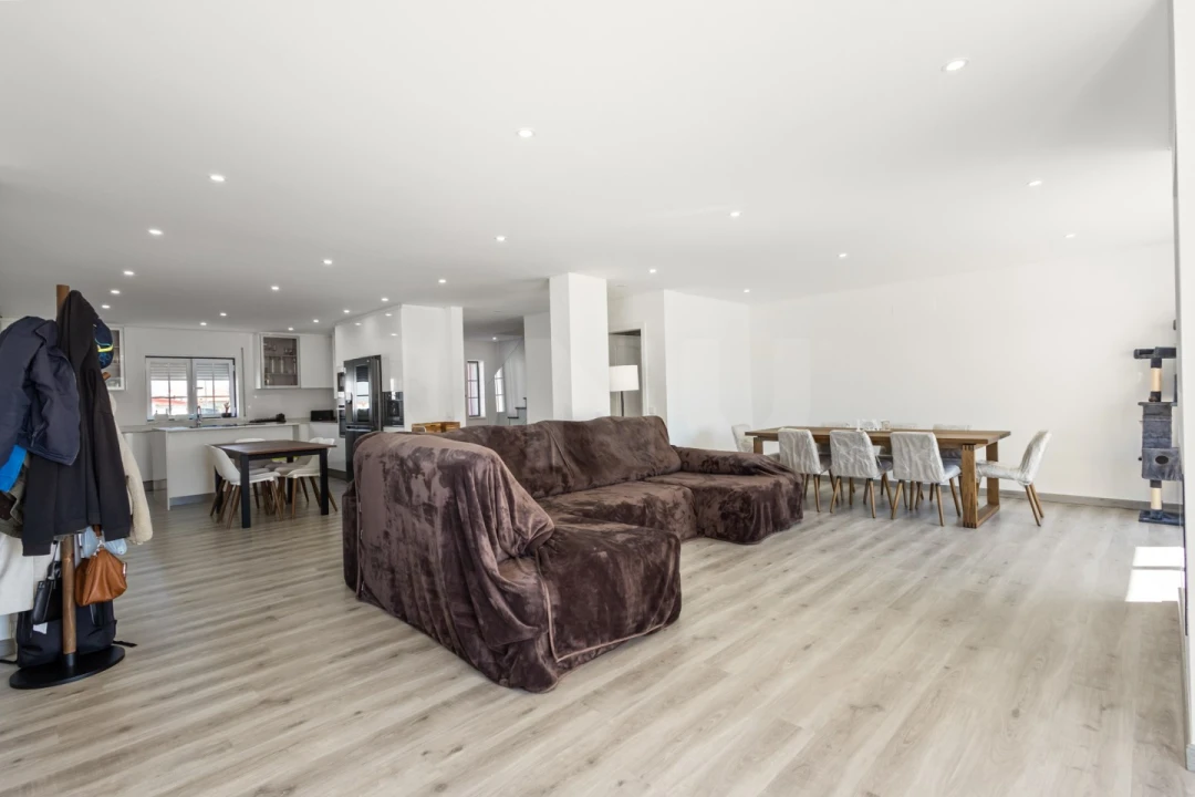 Moradia T4 para Venda em A dos Cunhados e Maceira Foto 11