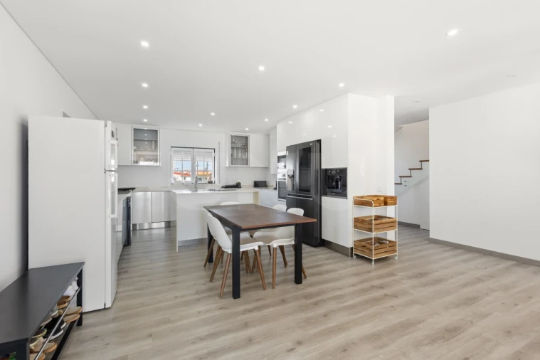 Moradia T4 para Venda em A dos Cunhados e Maceira Foto 6