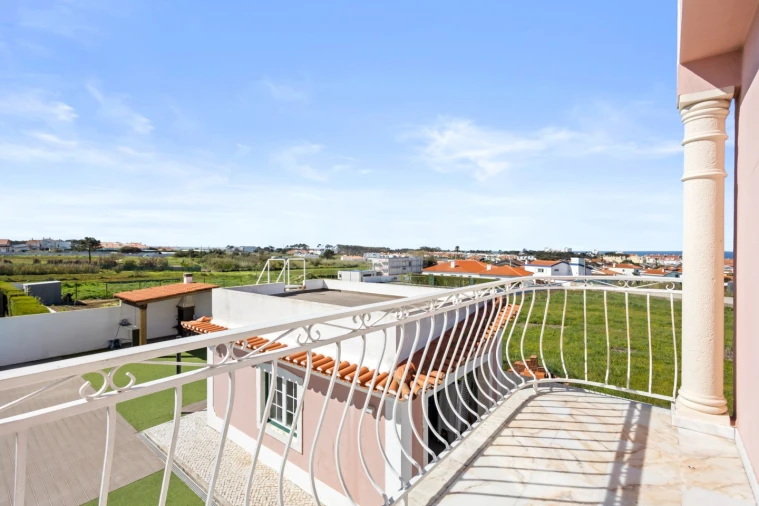 Moradia T4 para Venda em A dos Cunhados e Maceira Foto 24