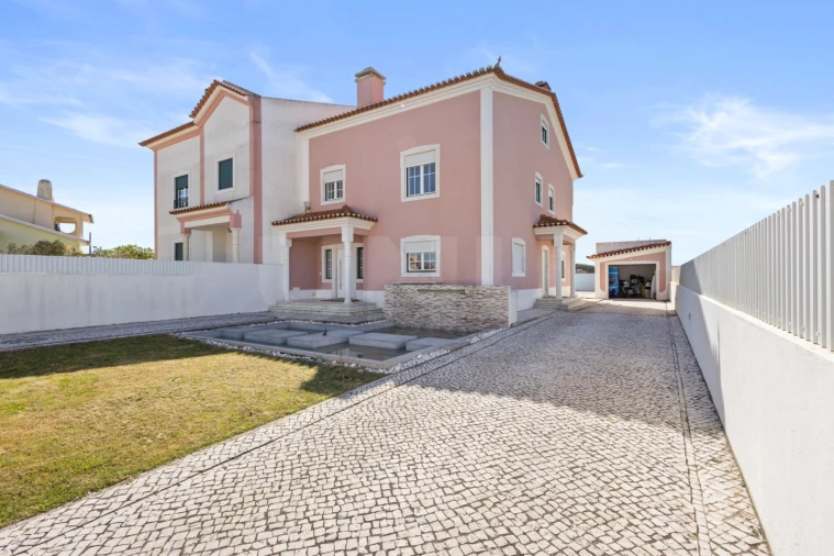 Moradia T4 para Venda em A dos Cunhados e Maceira Foto 34