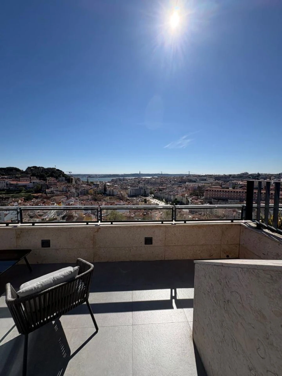 Apartamento T1 para Arrendamento em São Vicente Foto 3