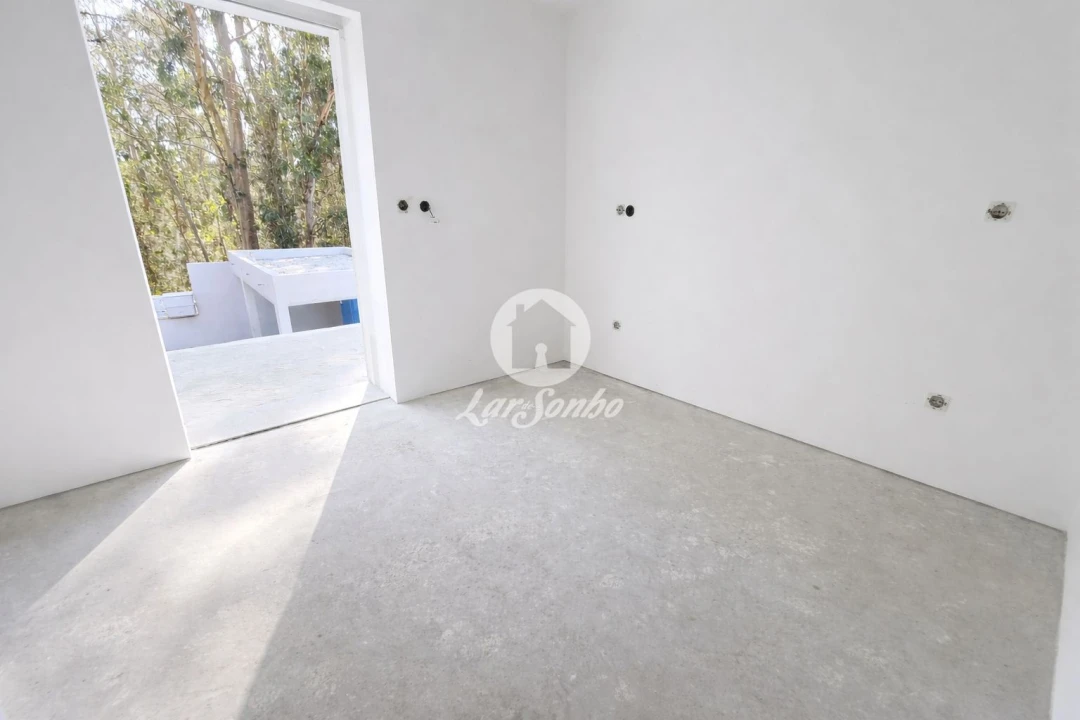 Moradia T3 para Venda em Arnoso (Santa Maria e Santa Eulália) e Sezures Foto 10
