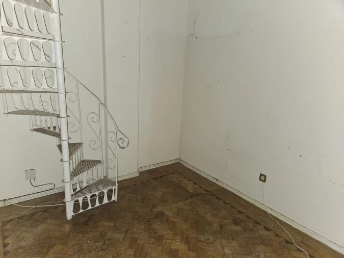 Apartamento T2 para Venda em Queluz e Belas Foto 4