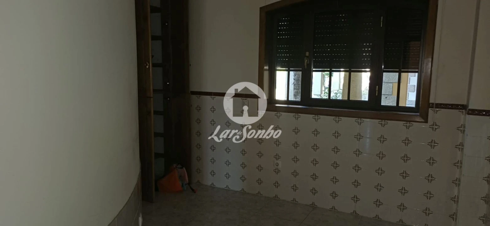 Moradia T5 para Venda em Meinedo Foto 25