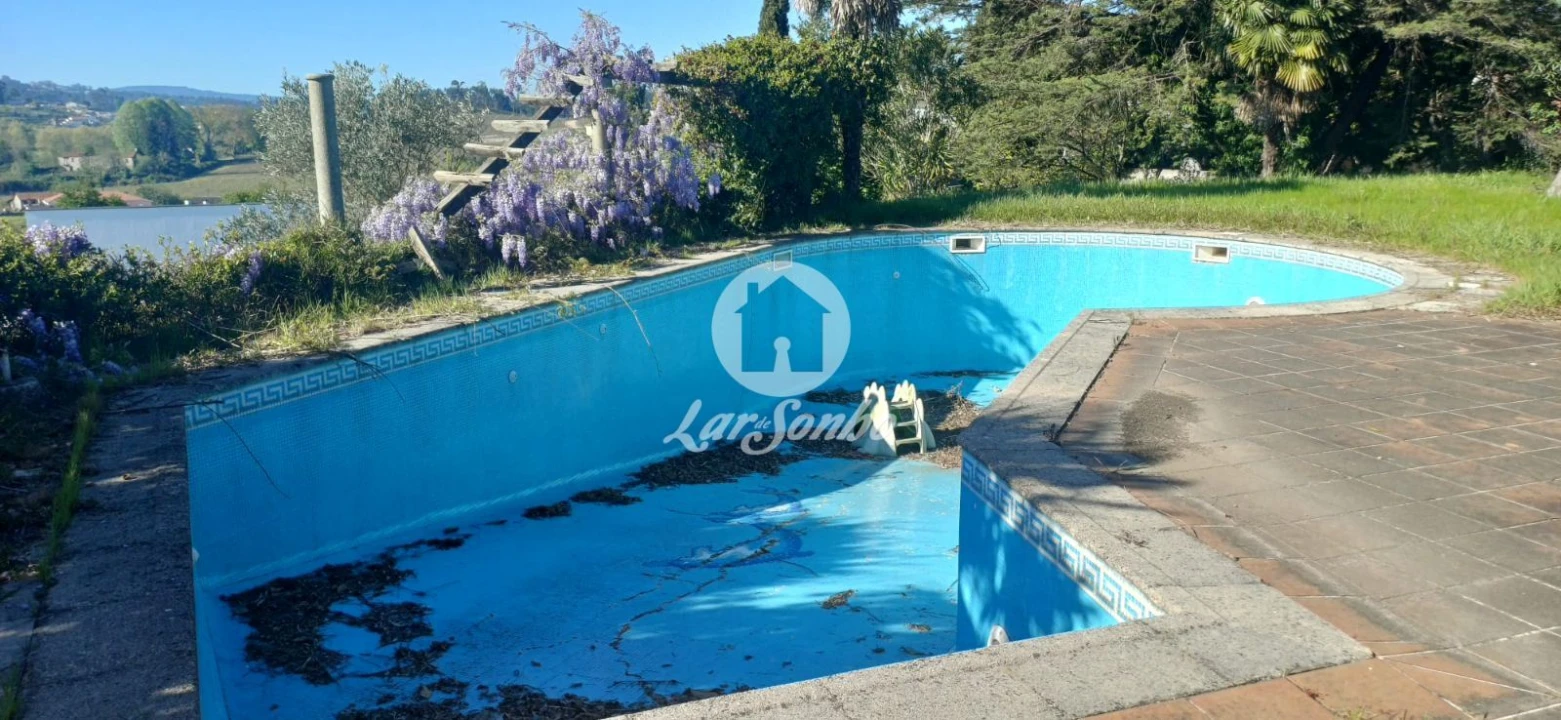 Moradia T5 para Venda em Meinedo Foto 27