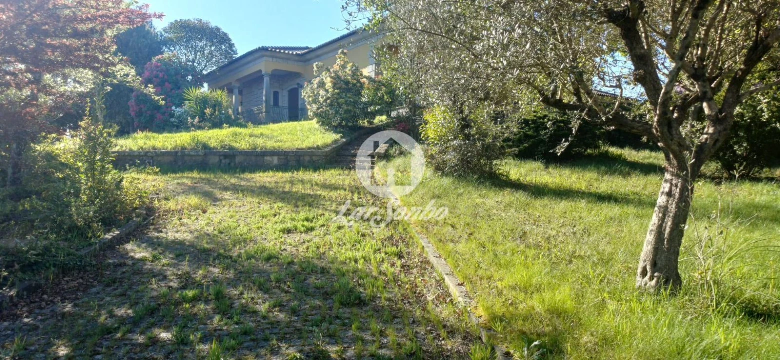 Moradia T5 para Venda em Meinedo Foto 34