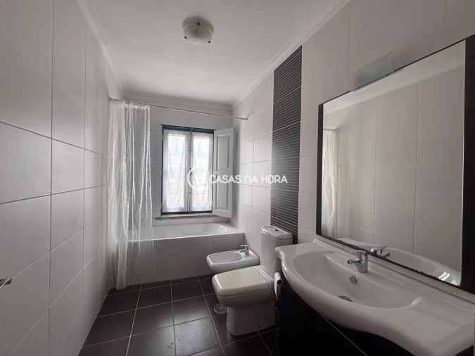 Apartamento T1 para Arrendamento em Viseu Foto 9