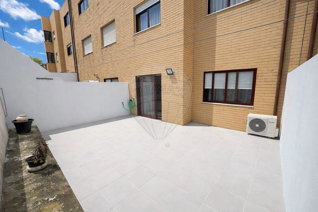 Apartamento T2 para Venda em Ermesinde Foto 3