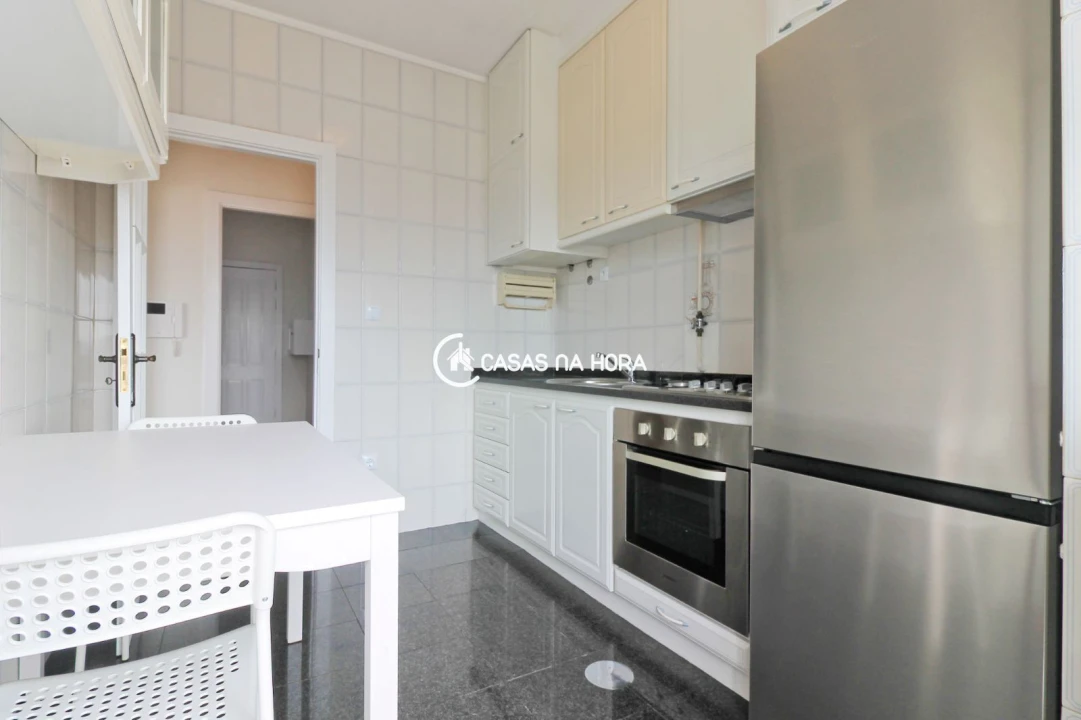 Apartamento T1 para Arrendamento em Cidade da Maia Foto 18