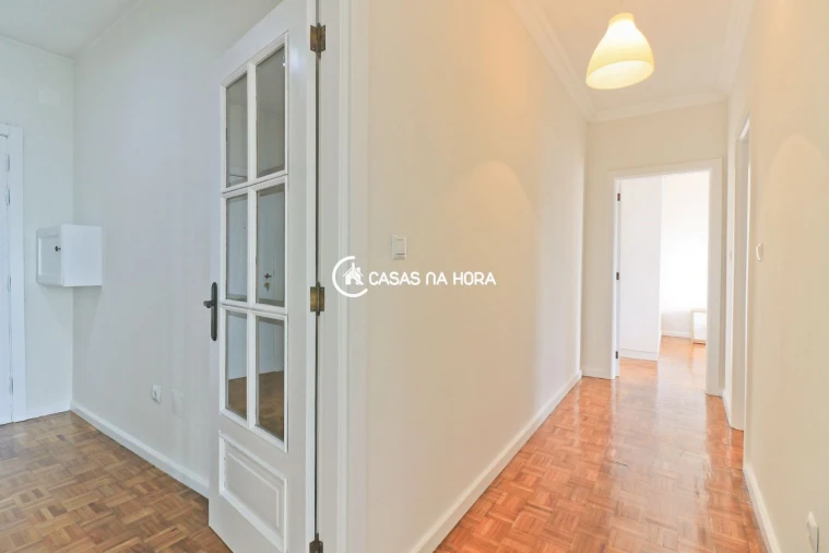 Apartamento T1 para Arrendamento em Cidade da Maia Foto 2