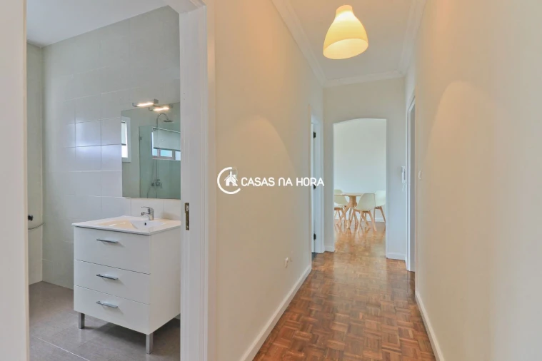 Apartamento T1 para Arrendamento em Cidade da Maia Foto 11