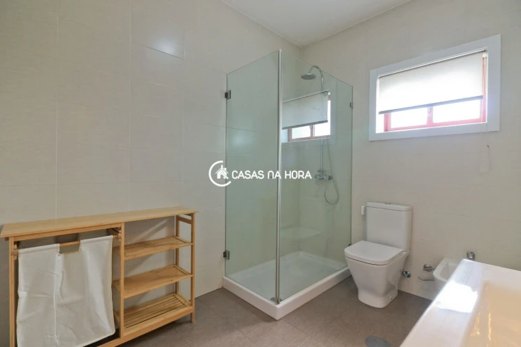 Apartamento T1 para Arrendamento em Cidade da Maia Foto 17